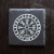 Vegvisir na kwadratowym kamieniu łupkowymir.png